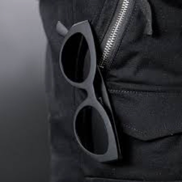 Goodr In My Cosmic Era Sunglasses NIB Black - Picture 4 of 9